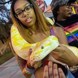 Meet your Posher, Ericka